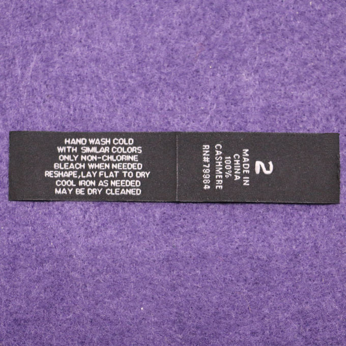 Le etichette tessute piane ad alta densità del panno/hanno personalizzato le etichette tessute