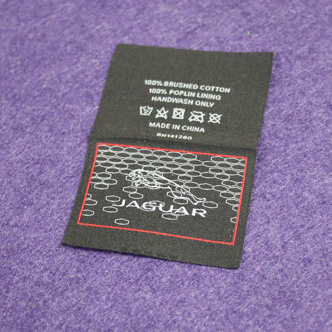 Ferro lavabile tessuto dell'indumento del cotone dell'etichetta del popolare dell'estremità dell'abbigliamento sulle etichette dell'abbigliamento
