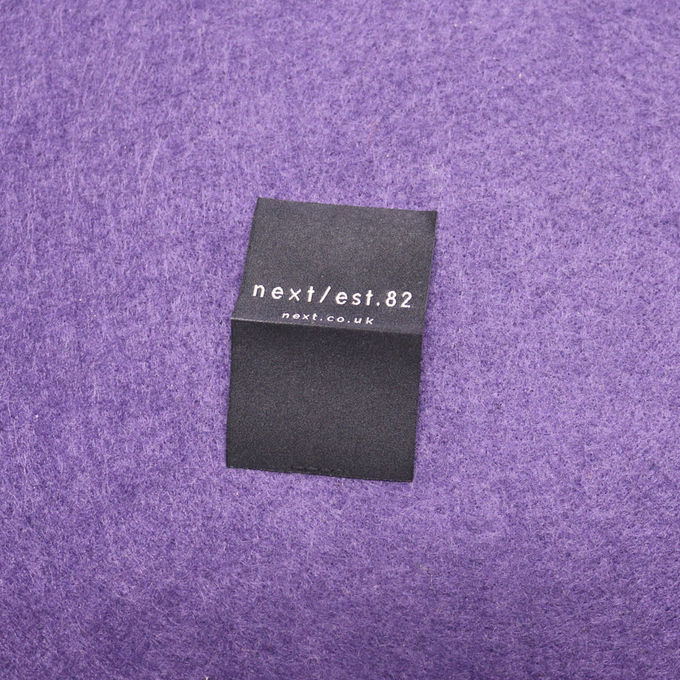 Ferro lavabile tessuto dell'indumento del cotone dell'etichetta del popolare dell'estremità dell'abbigliamento sulle etichette dell'abbigliamento