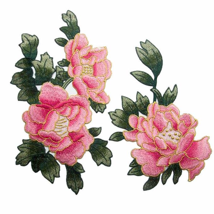 Ferro su ordine di progettazione del fiore sulla toppa del ricamo di Rosa delle toppe