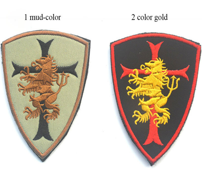Il panno su ordinazione di colori multi- Badges il ferro su/tecnica ricamata protezione adesiva